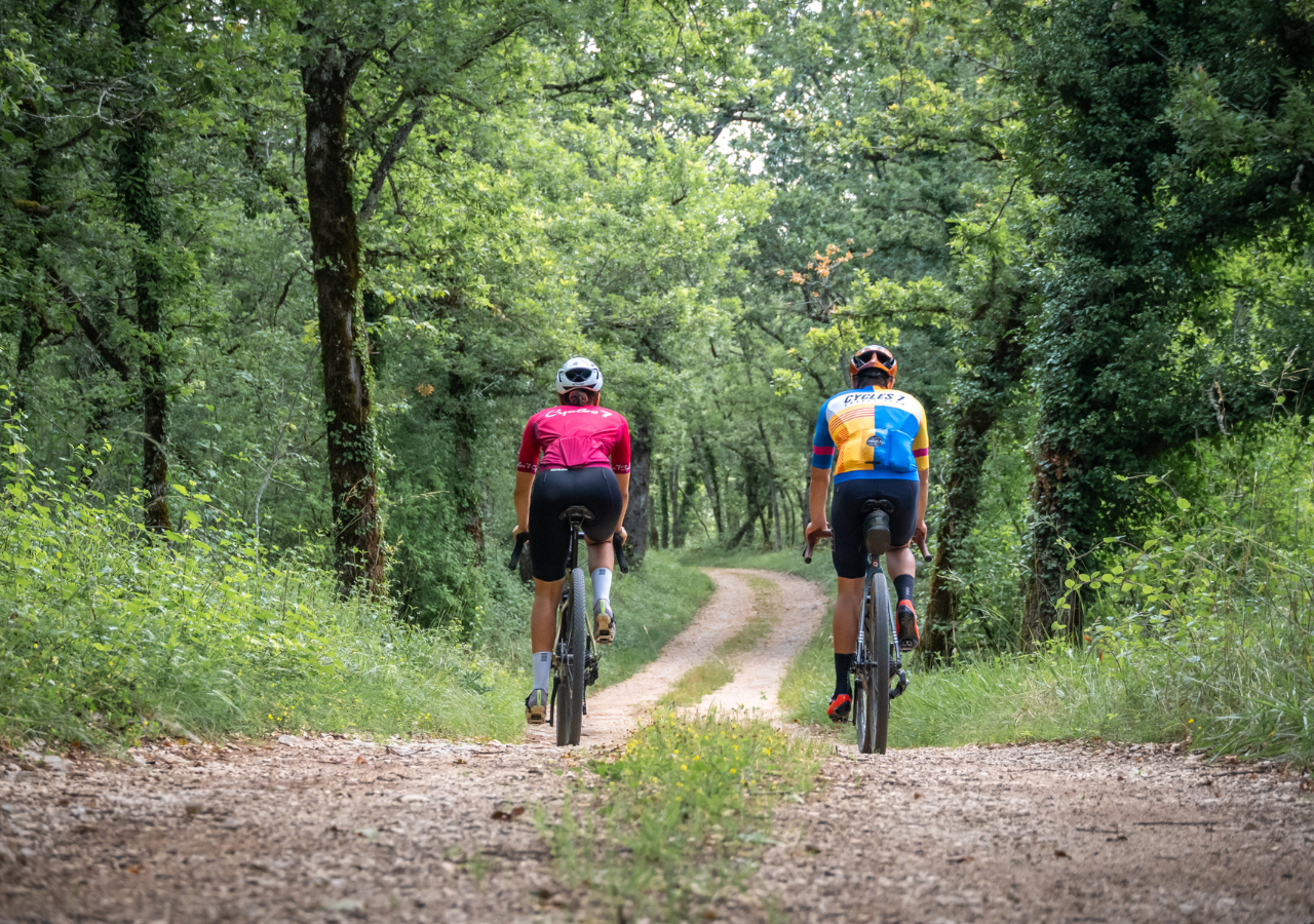 Vélo gravel à Lalbenque | Cyril Novello - Lot Tourisme